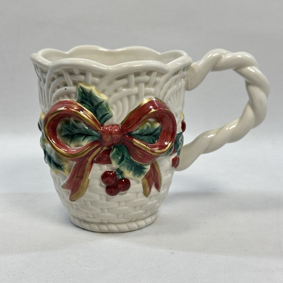 Fitz and Floyd Essentials Christmas Holiday Wreath Mug Set Of 4 - Picture 10 of 16